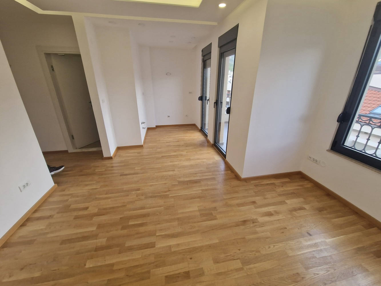 Квартира, 1109 м², 355 000$ — FAKTOR
